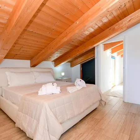 Rosa Del * Peschiera del Garda